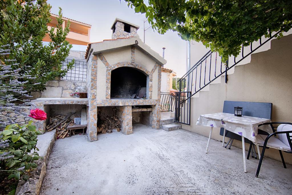 Apartments Pol Murvu Vis Exterior foto