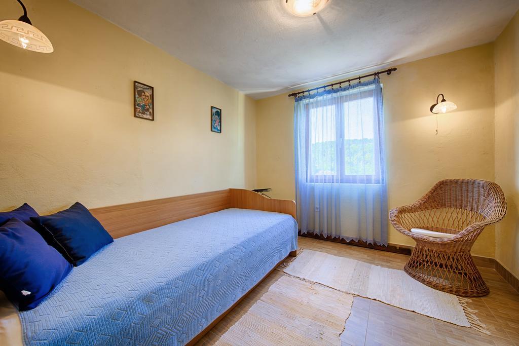 Apartments Pol Murvu Vis Exterior foto
